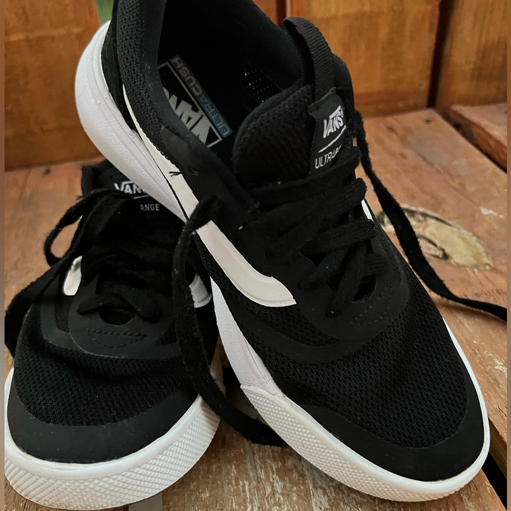 Vans ultrarange.